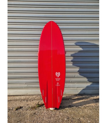 Tabla de surf en resina tintatda Peppermint Surfboards Half Moon 5'11 Raspberry